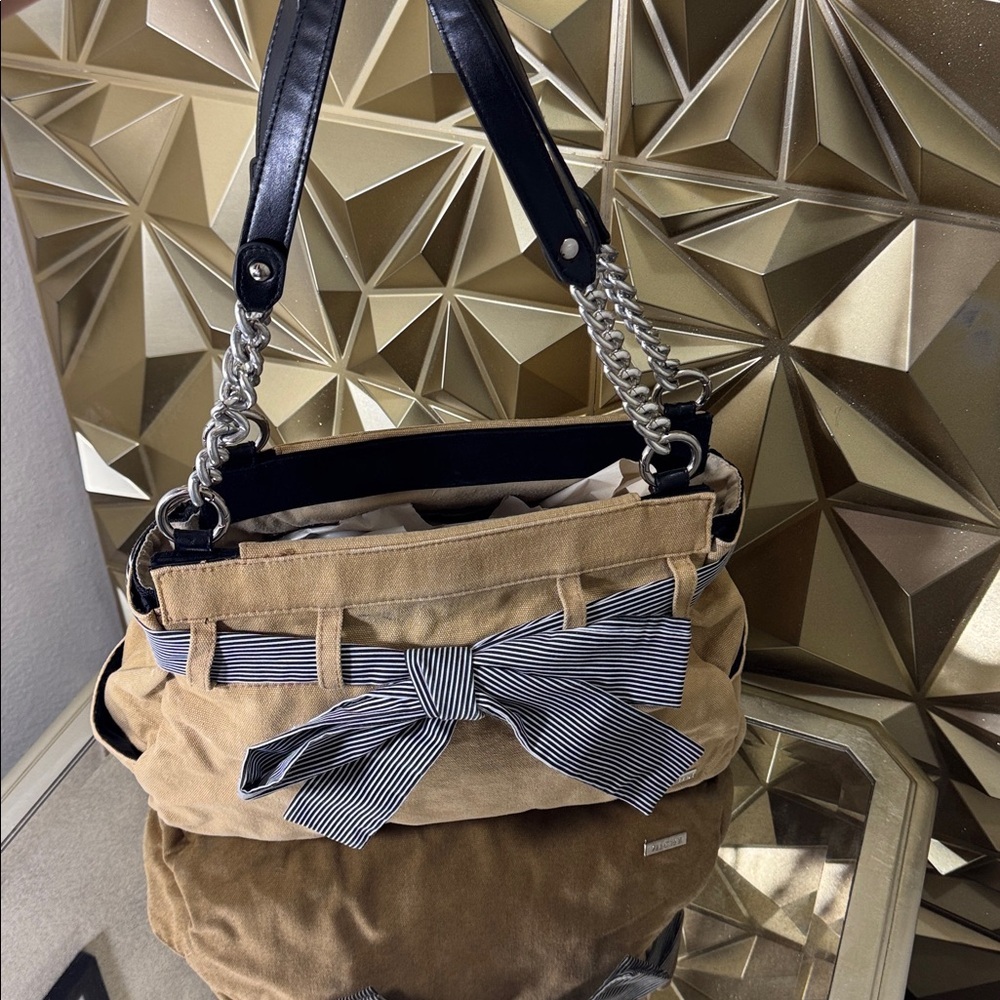 Miche‎ Tan Handbag with Black and White Bow - Picture 6 of 8